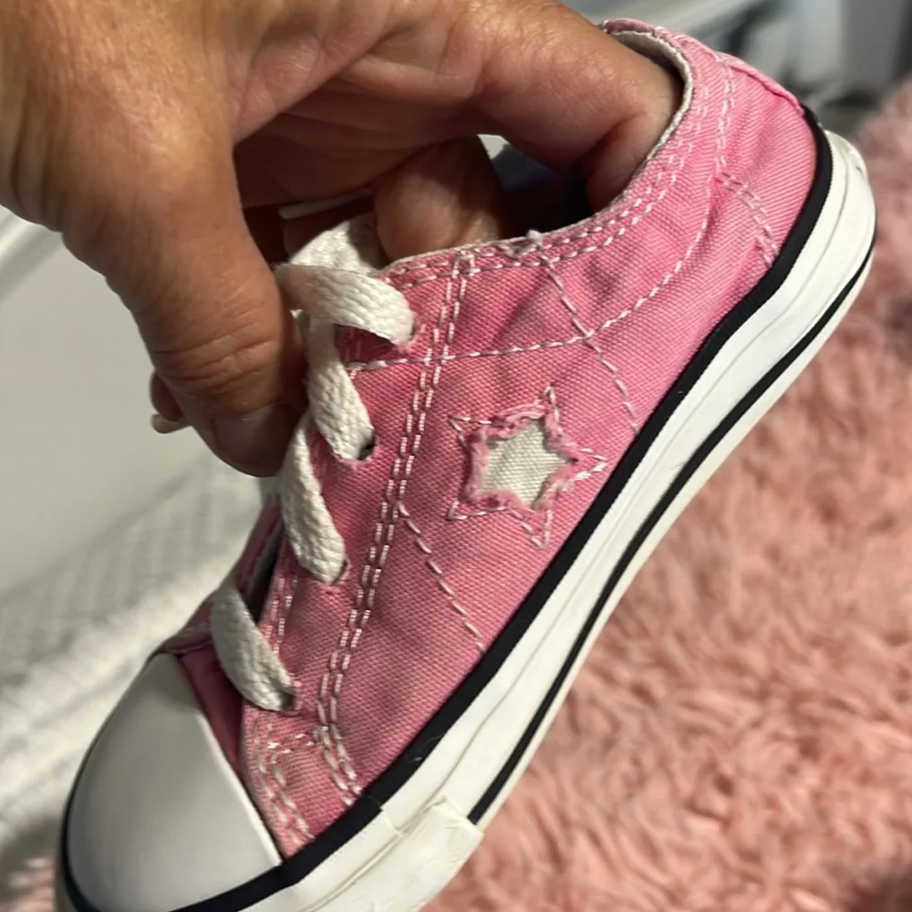 Converse low top